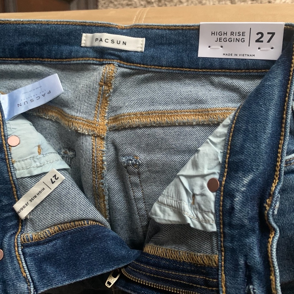 PacSun NWT Distressed jeggings - Picture 4 of 4
